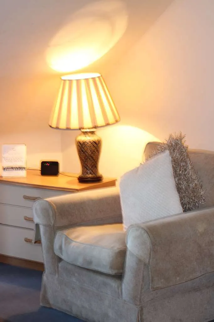 Tony Asga - Tony'S Apartment Heart Of Edinburgh City Centre Sleeps 2 0*,  United Kingdom