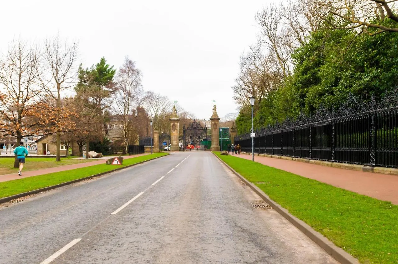 Tony Asga - Tony'S Apartment Heart Of Edinburgh City Centre Sleeps 2