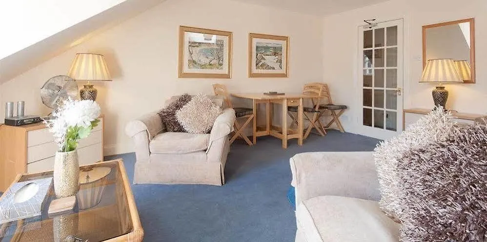 Tony Asga - Tony'S Apartment Heart Of Edinburgh City Centre Sleeps 2 0*,  United Kingdom