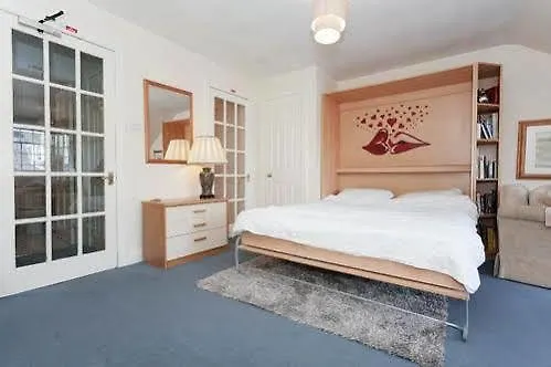 Tony Asga - Tony'S Apartment Heart Of Edinburgh City Centre Sleeps 2 United Kingdom